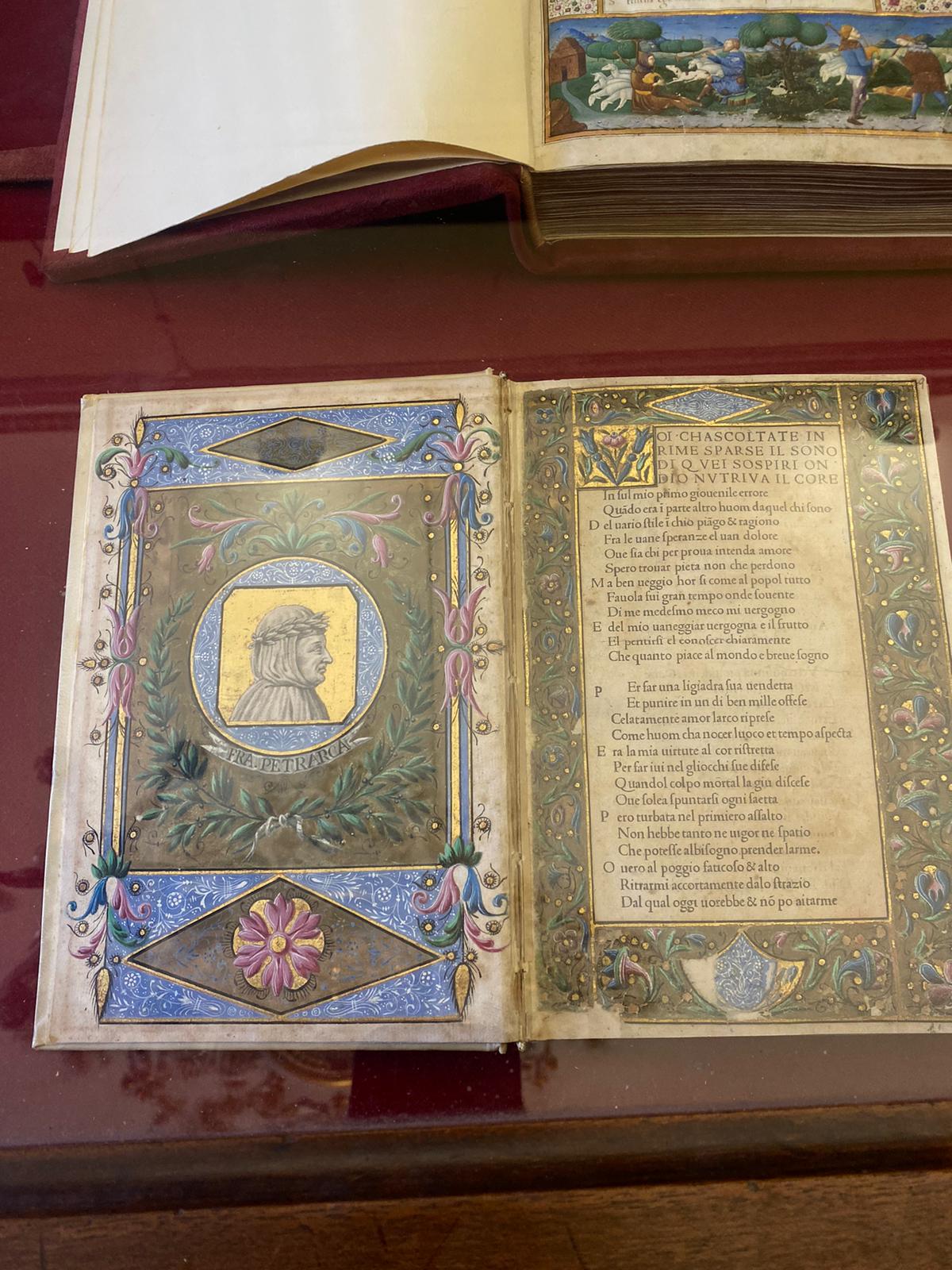 biblioteca_7